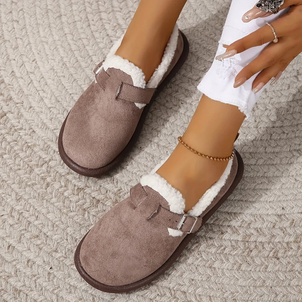 🔥Last day 49% OFF - Women's Plush Round Toe Slip-On Flats